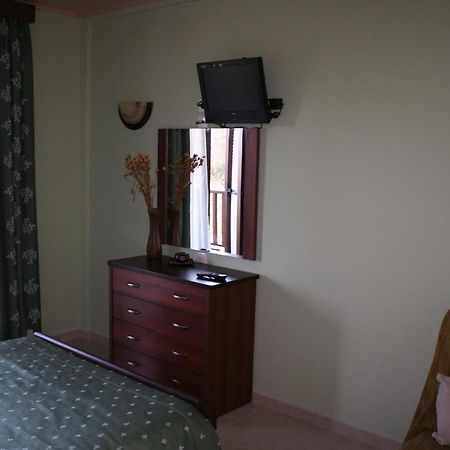 Dionysus Apartments & Suites Ierissos Habitación foto