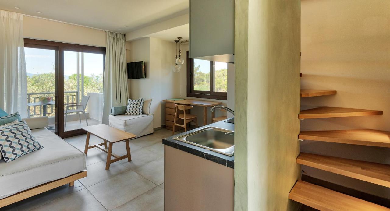 Dionysus Apartments & Suites Ierissos Exterior foto