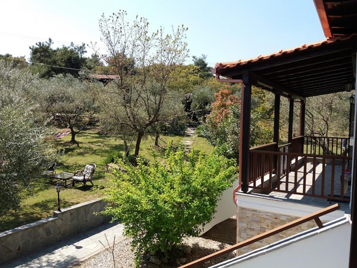 Dionysus Apartments & Suites Ierissos Exterior foto